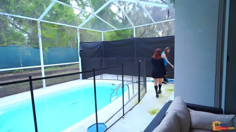 Curvy MILF Maid Maria Jade Has Her Pussy Stretched 