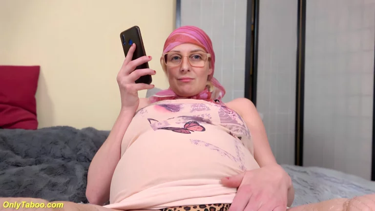 Pregnant Stepmom Layla Tockneel Needs Rough 