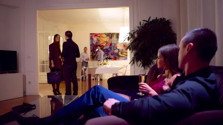 Mina Sauvage Sucks Off The Dinner Guests Under The Dining Room Table 