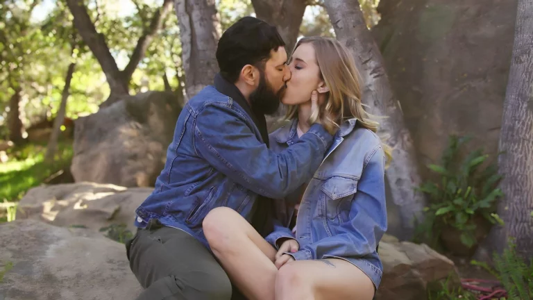 Lovely Blonde Haley Reed Sucks His Cock And Takes It Up Her Ass 