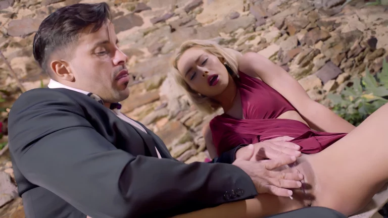 Nick And Veronica Go Down On Each Other After A Night Out Together 