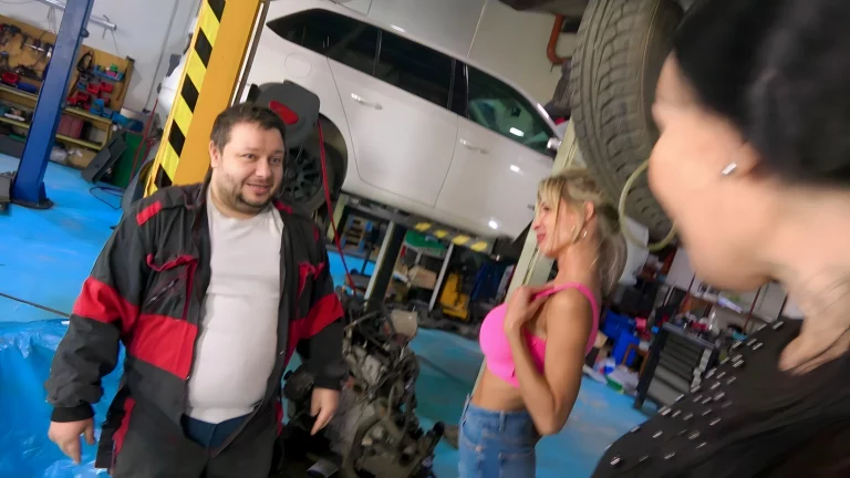 Service Guy Jurjak From Slovakia Fucks Busty Blonde Bimbo Barbi 