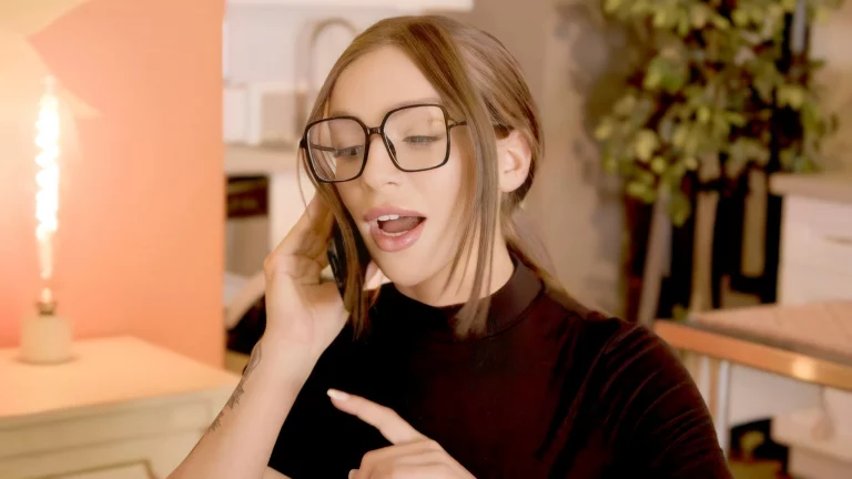 Horny Brunette Tommy King Gets Fucked By Lucas Frost 