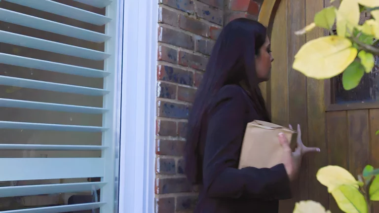 Mariska Watches Her Husband Fuck Amber While Liza Plays With Her Pussy 