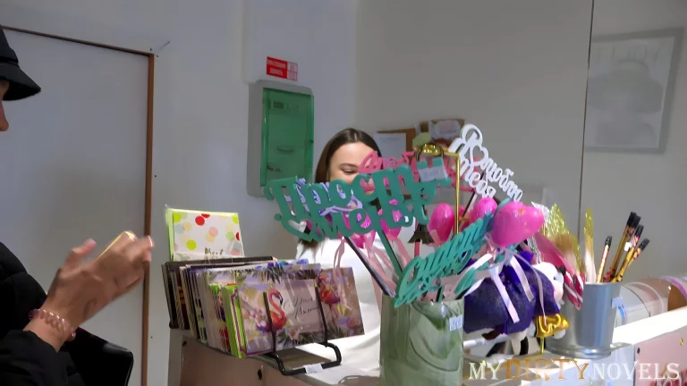 Couple Lures Cutie Into Threesome 