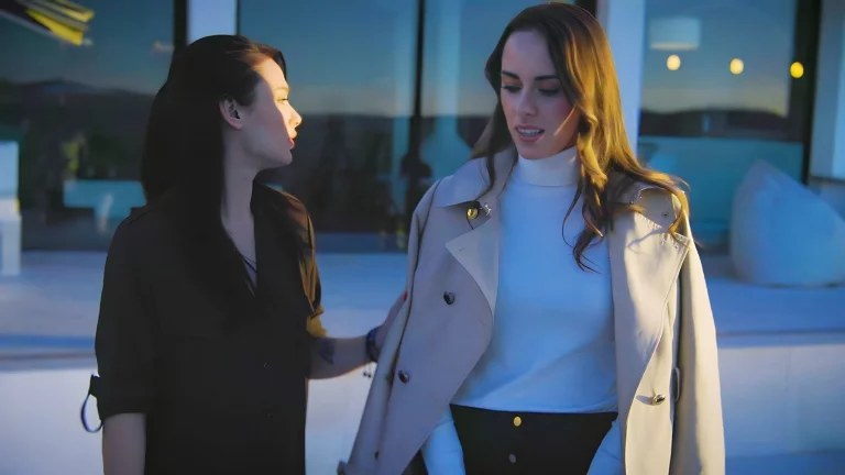 Cute Lesbians Make Out In The Bathroom 