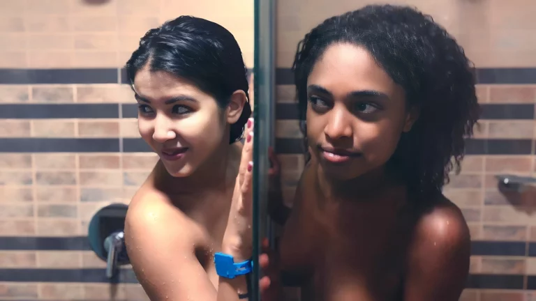 Luna Corazon And Lexi Dona Enjoy A Shower And Hot Lesbian Sex 