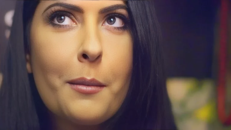 Pretty Blonde Sucks And Fucks His Big Dick In The Bedroom 