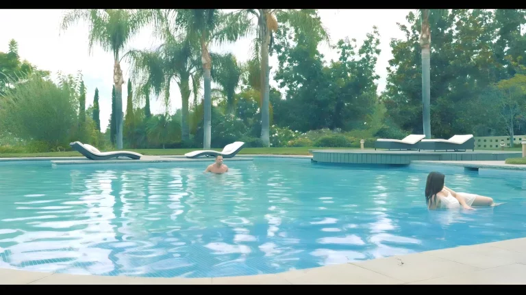 Jenna J. Ross Pleasures Herself 