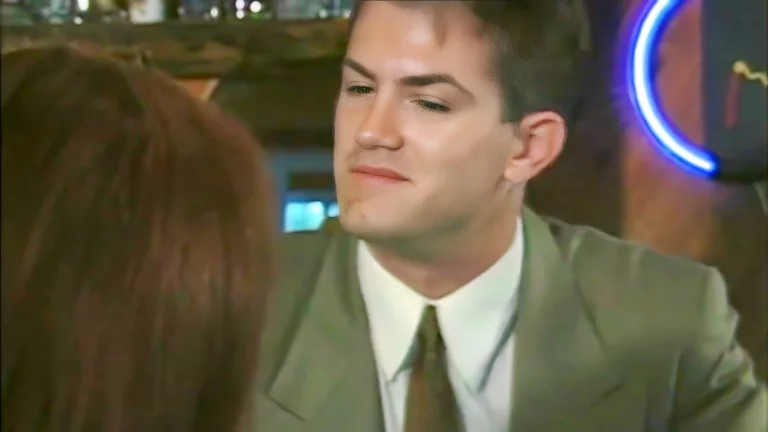 Gorgeous Redhead Seduces A Man To Fuck Her In A Bar 