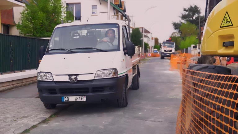 Sexy Office Slut Fucks Two Studs In The Work Bathroom 