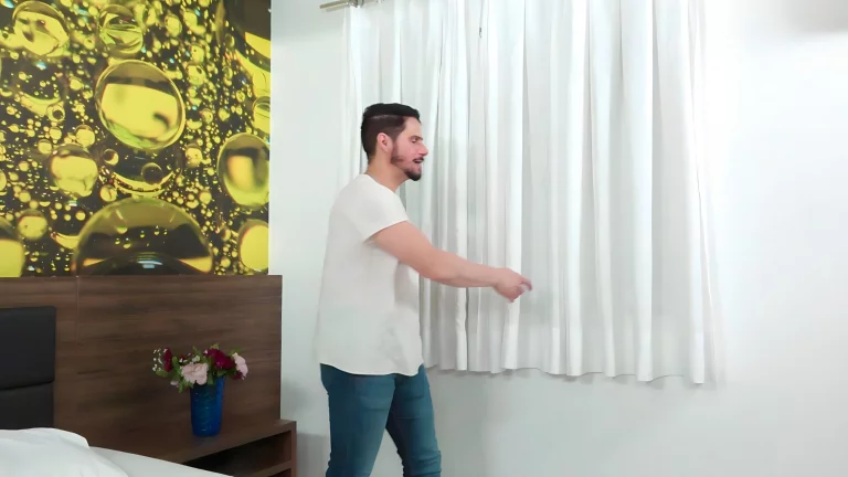 Trans Vixen Sodomizes The Handyman 