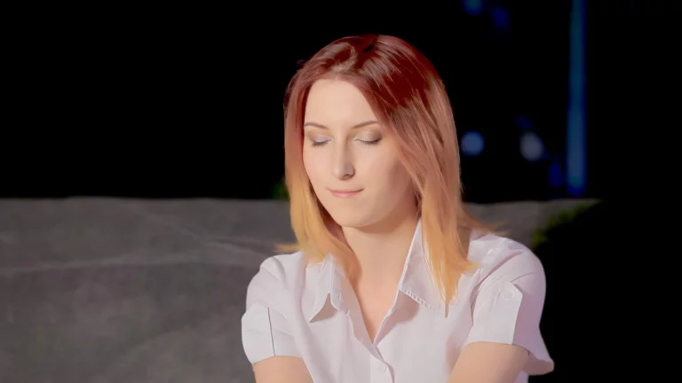 Snow-White In Dungeon - Part 1 