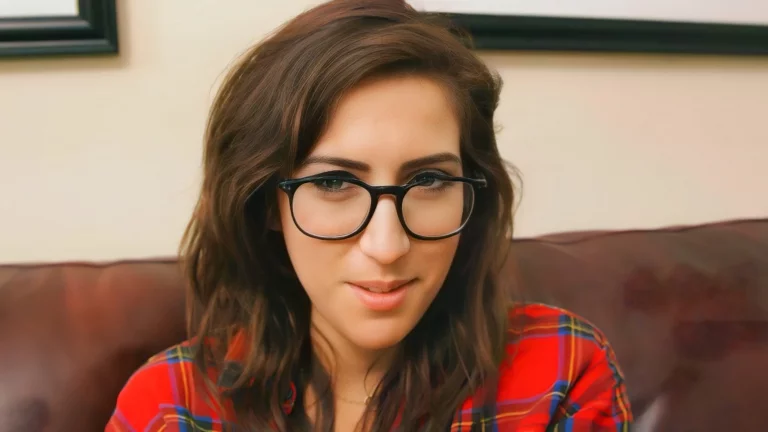 Cute Brunette April ONeil Gets Licked And Fucked By Stud James Deen 