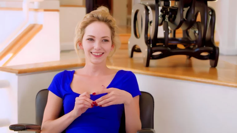 Sweet Petite Angel Smalls Enjoys Her Pussy Being Licked 