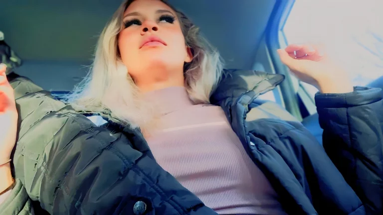 Hot Blonde Enjoys Sucking 