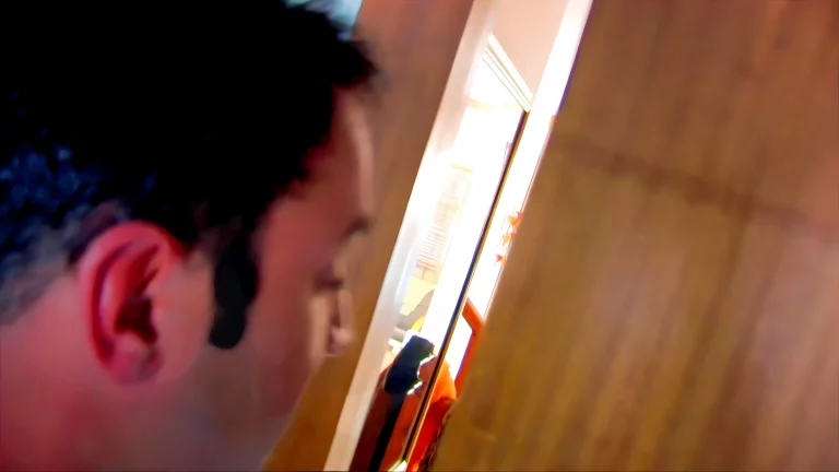 Curvy Blonde Te*** Enjoys Cock In Her Ass And Pussy At The Same Time 