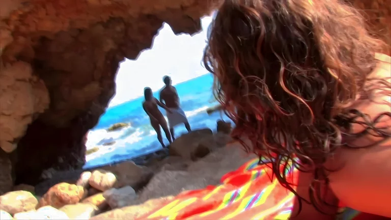 A Hot Threesome Down On The Beach 