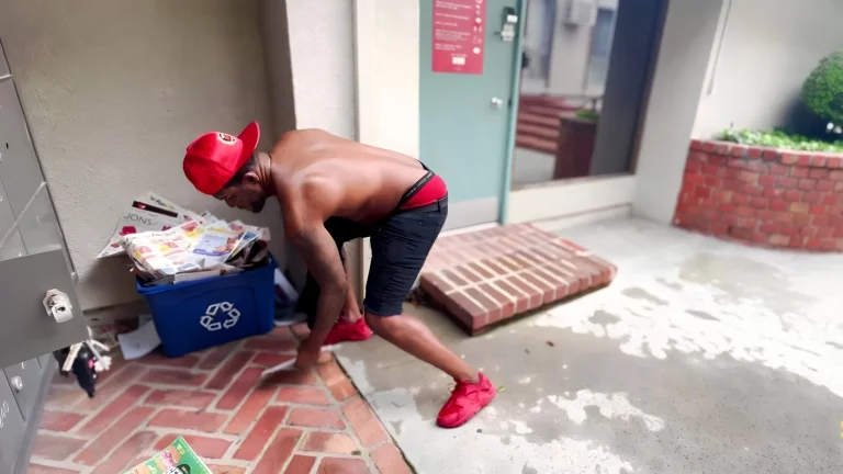 Sexy New Neighbor Pickup 