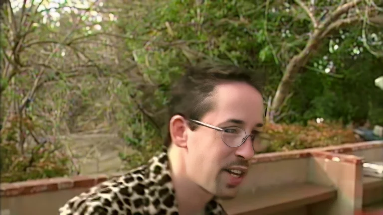 Monica Cameron Getting Fucked By Two Dicks In The Park 