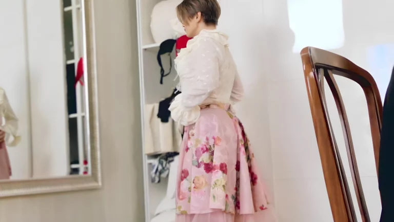 Yulenka Moore Lets Stud Fuck Her Pretty Face Before Bending Her Over And Busting On Her Pussy 