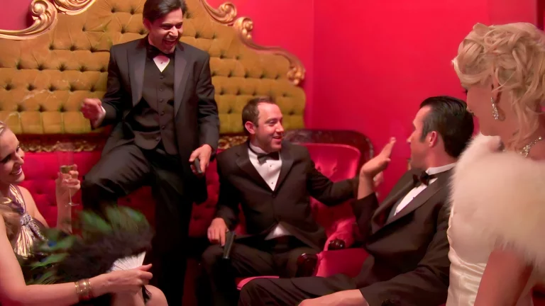 The Great Orgy Glamour Babes In Lingerie Getting Wild In The Bar 