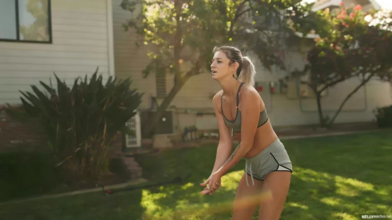 Sexy Aspen Ora Sucks And Fucks 