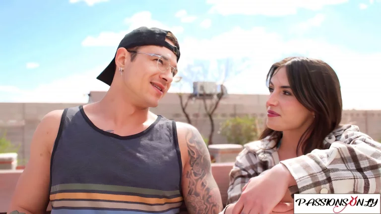 School Sweethearts Reunite And Hook Up In Their Hometown 