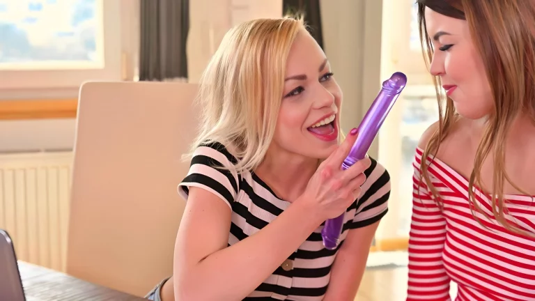 ⁣Sexcited Schoolgirls Suck Their Italian Tutors Salami & Then Shag Their Stepdad 