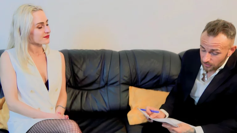 Hot Blonde Likes Fucking Hard 