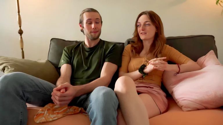 Sexy Amateur Babe Enjoys Fucking Hard 