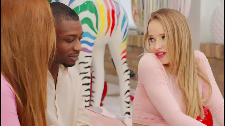 Alexa & Holly Teens Anal Threesome 