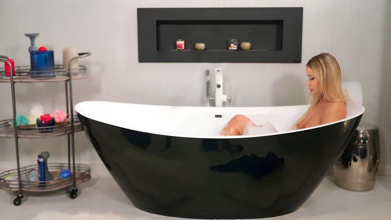 Father & Painter DP Slut Daughter Zlata Shine And Lesbo Friend Venera Maxima 