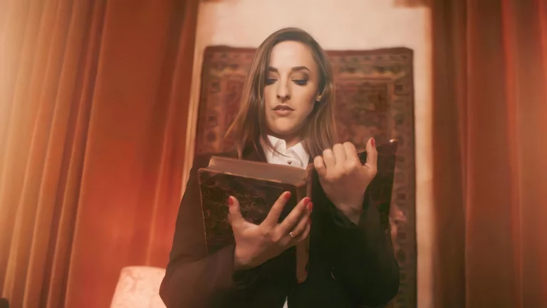 Amirah Adara Loves Licking Zazies Pussy 