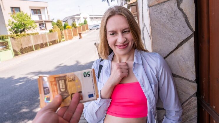 Public Agent - Martin GunNikki Riddle - Fucked in the Garden Shed 