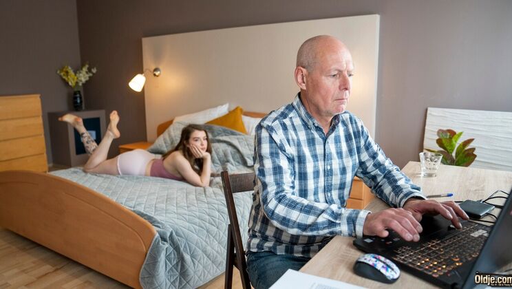 Oldje - Eden IvyRichard - Fuck Work, Please Me 