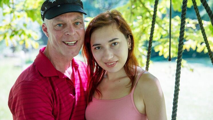 ⁣Oldje - Angie ElifJerome - A Walk, A Fuck 