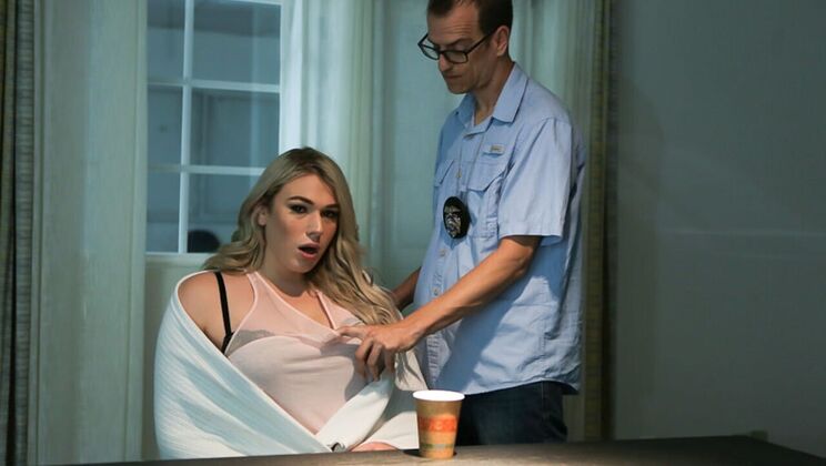 Trans Sensual - Chad DiamondAspen Brooks - Shes Gotta Get Off Scene 1 