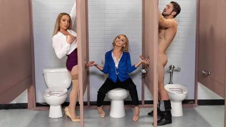 Trans Angels - Chloe TempleDante ColleWinter XX Doll - Unknown Pleasures 