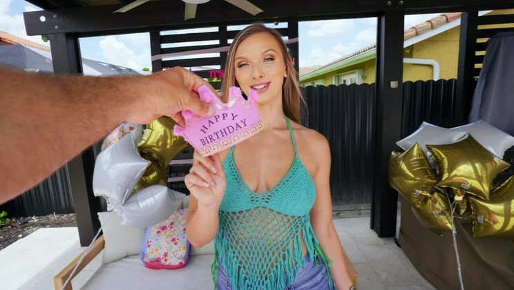 I Know That Girl - jmacLayna Landry - Saving Laynas Party 