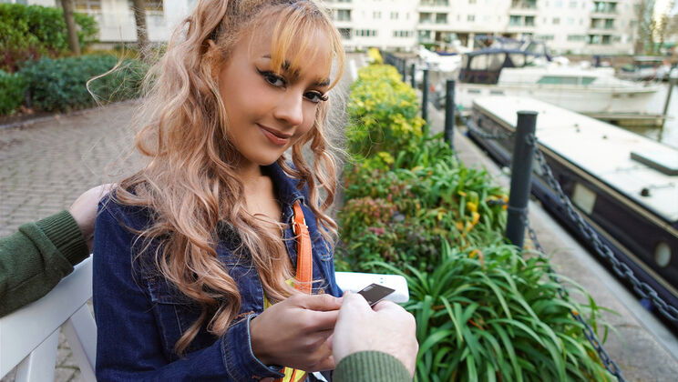 Daddy Pounds - John BishopBluelah - Hard Times Are Over 