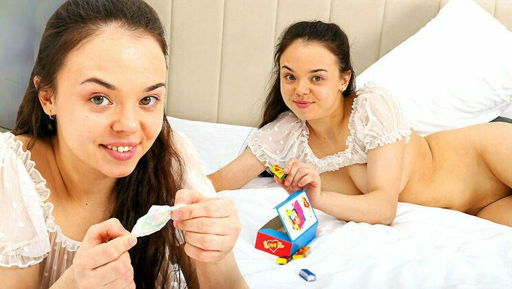 ⁣Club Sweethearts - Mia Grandy - Sweet bubble gum clit 