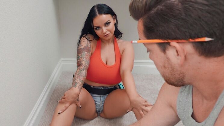 Brazzers - Kyle MasonPayton Preslee - Handyman Stepdaddy Gets Fucked 