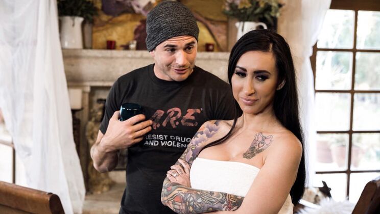 Out Of The Family - Nathan BronsonLily Lane - Stepmom Likes It Up The Ass - Lily Lane & Nathan Bronson 