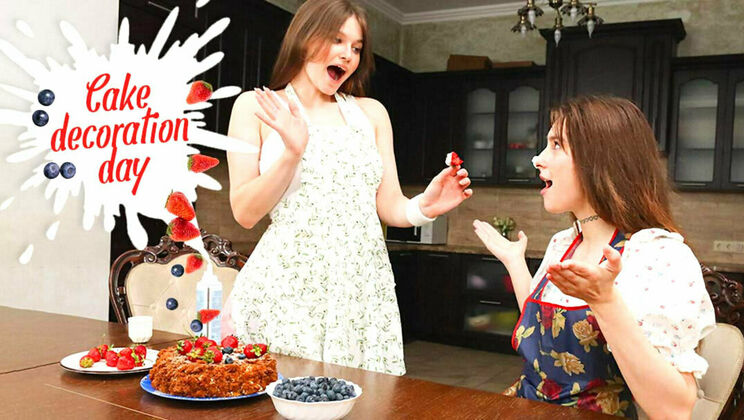 Club Sweethearts - Jane WhiteJanyk Brones - Cake decorating day 