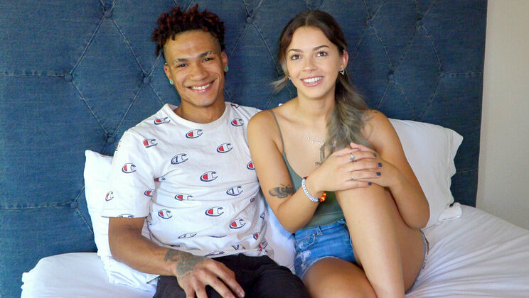 Hot Guys Fuck - Bella LunaMartavis Ray - Martavis Ray Doesnt Tell Bella Luna Hes Got A Uncut BBC Waiting For Her 