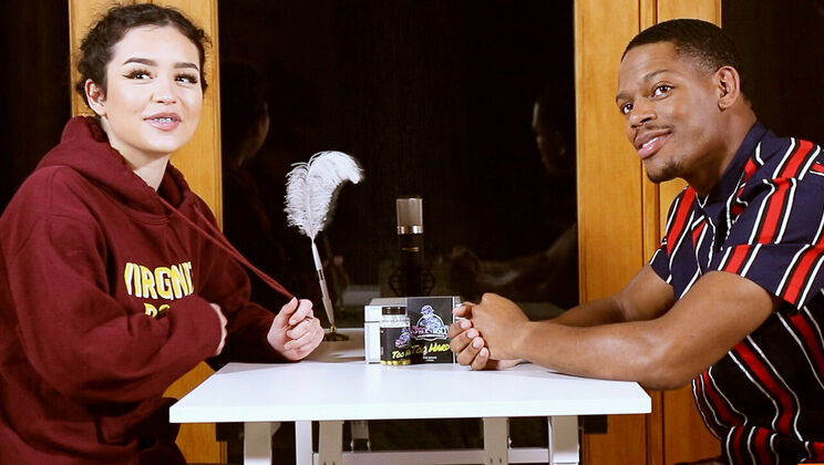 Hot Guys Fuck - Leah RodriguezRussel West - HGF Experience - Mr. Entertainer Russel West Meets Latina Leah Rodriguez - Part 1 