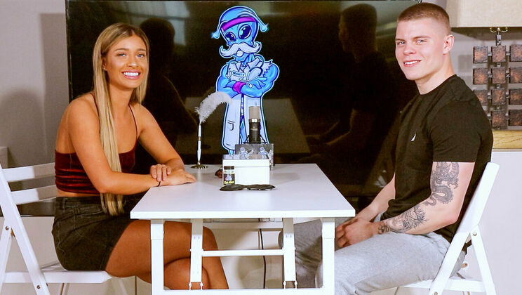 Hot Guys Fuck - Angelica FosterBrock Perry - The HGF Experience - Brock Perry Hits The Stage With Angelica Foster 