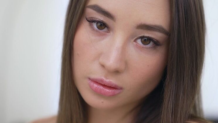 NRX Studio - Leo CasanovaPretty Mary - Beautiful Asian girl and Italian Fat Cock ! First time 