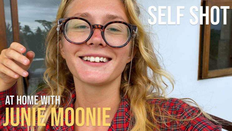 ⁣Girls Out West - Junie Moonie - Junie Moonie - At Home With: Self Shot 